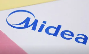 ���ļ������¹��棺Ƹ������80��ŮʿΪCFO��CPO